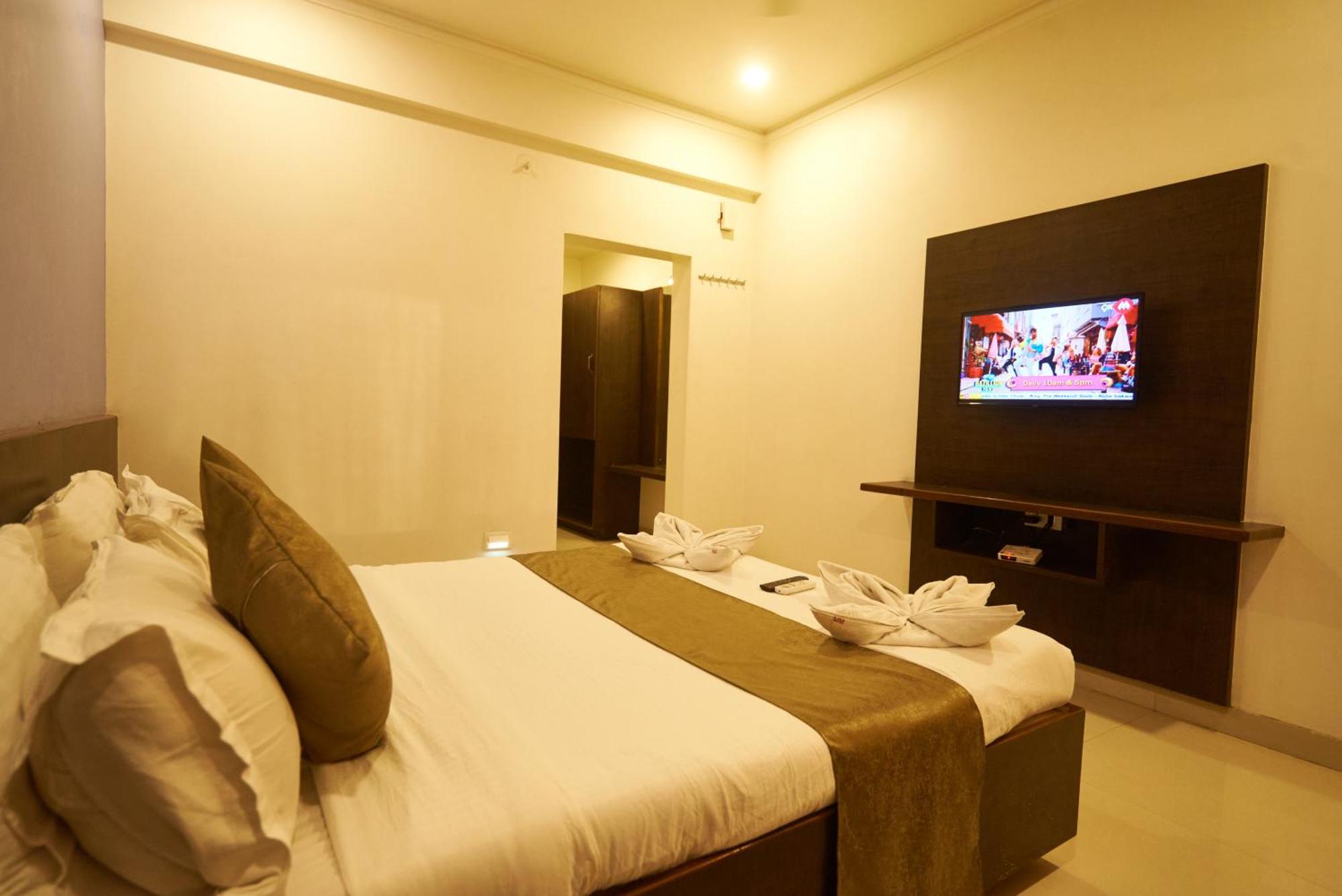 Hotel Pride Inn Ширди Екстериор снимка