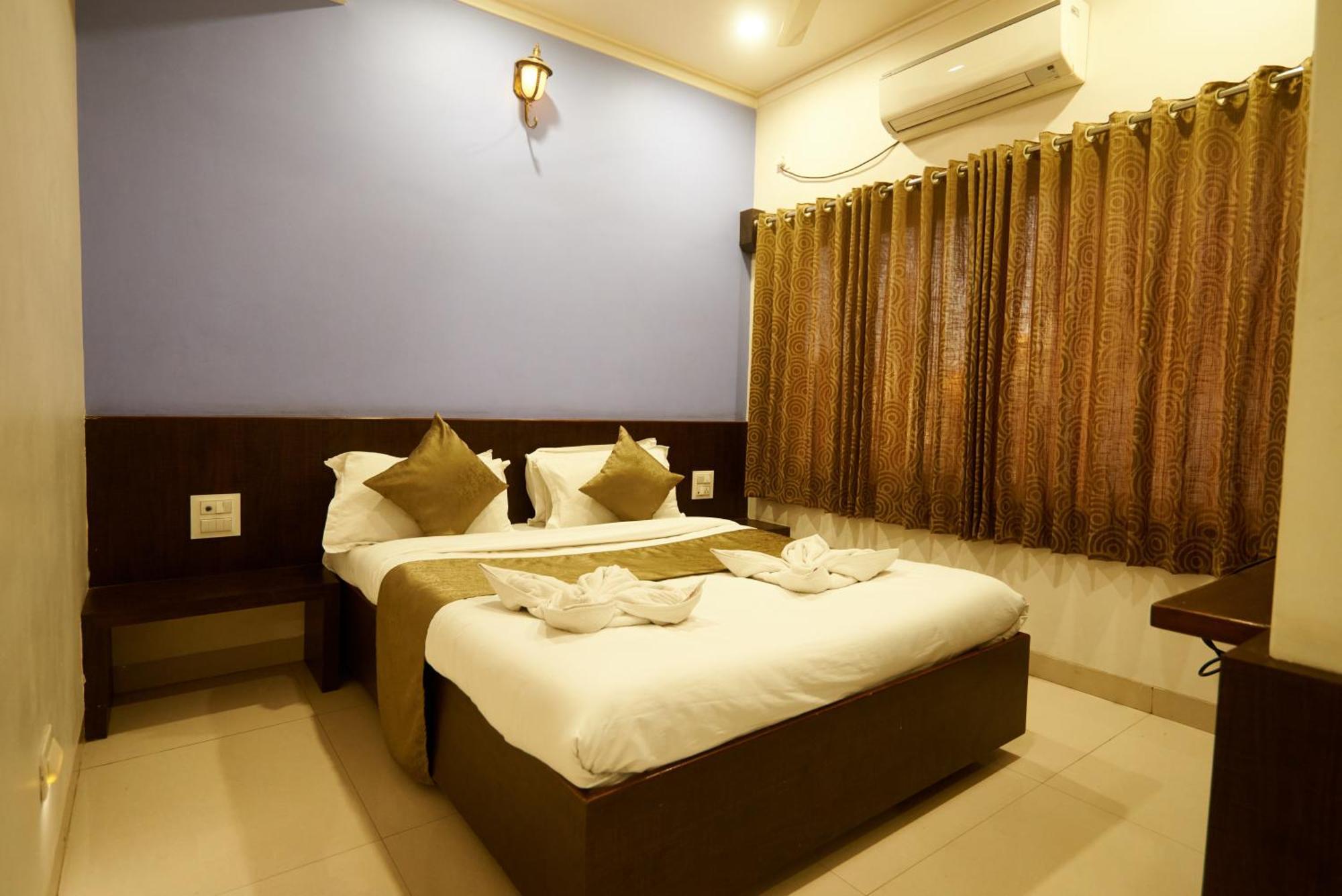 Hotel Pride Inn Ширди Екстериор снимка