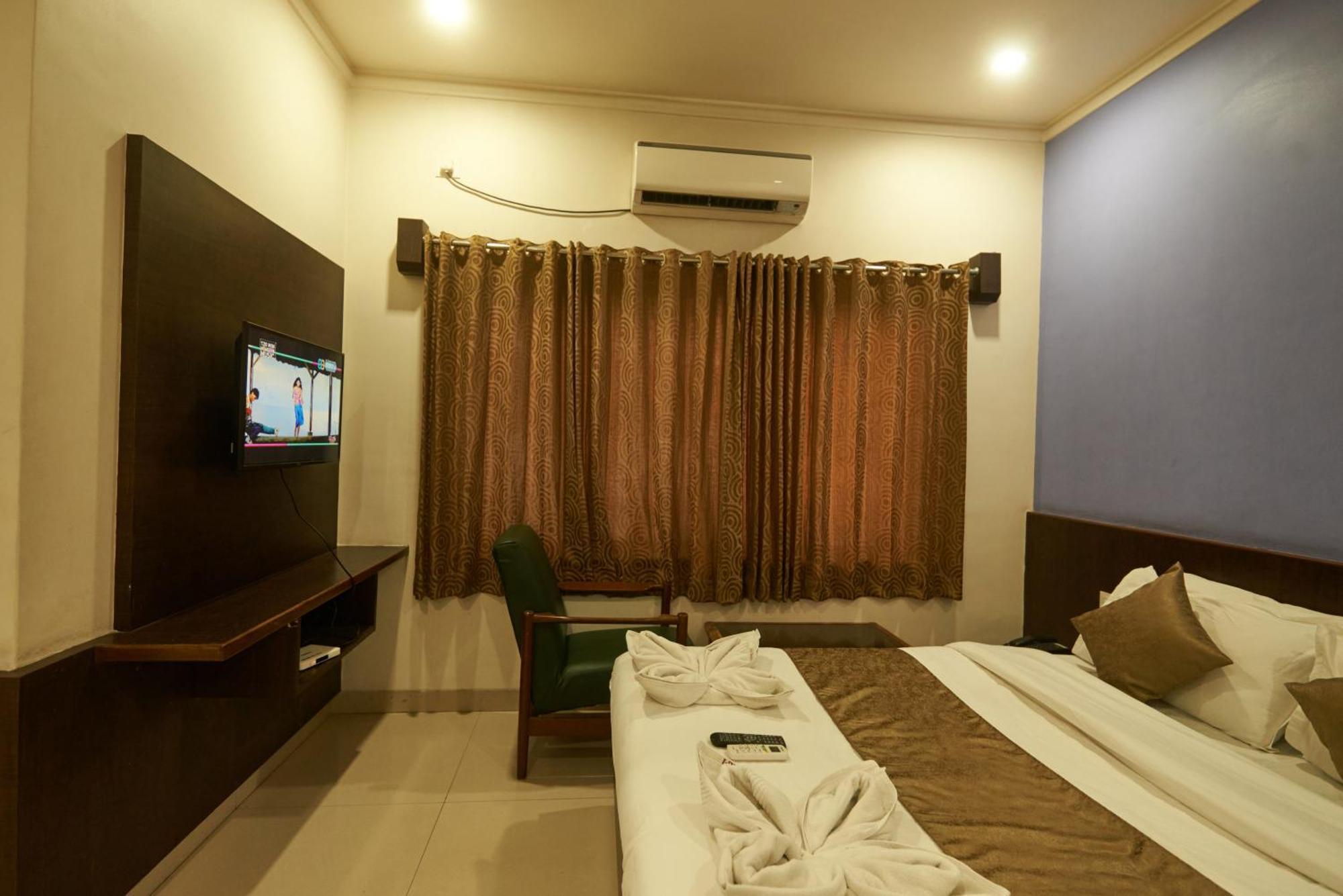 Hotel Pride Inn Ширди Екстериор снимка