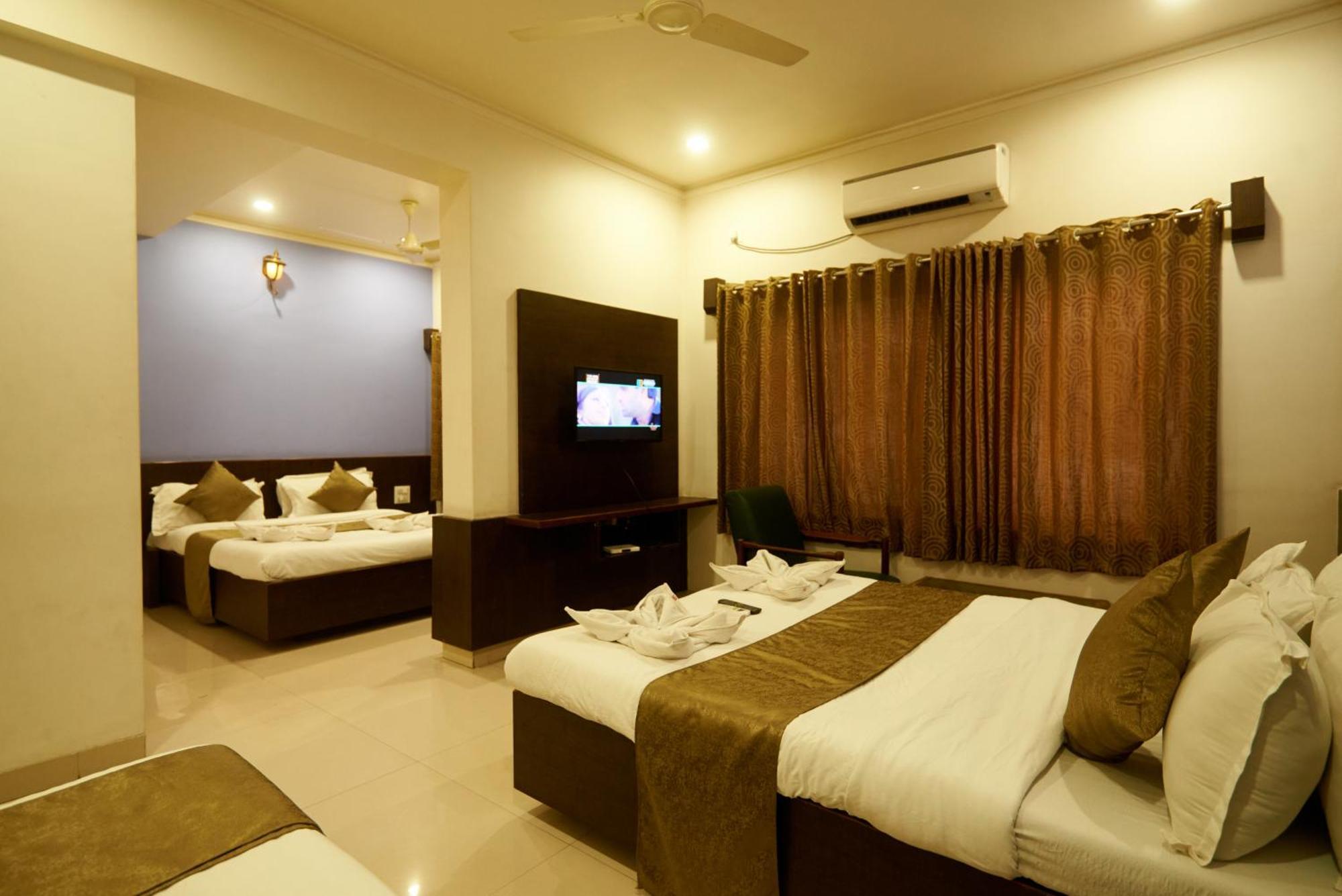 Hotel Pride Inn Ширди Екстериор снимка